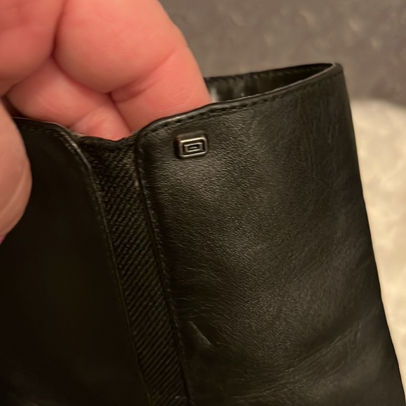 Black Leather Womans size 8 BANDOLINO - Picture 3 of 6